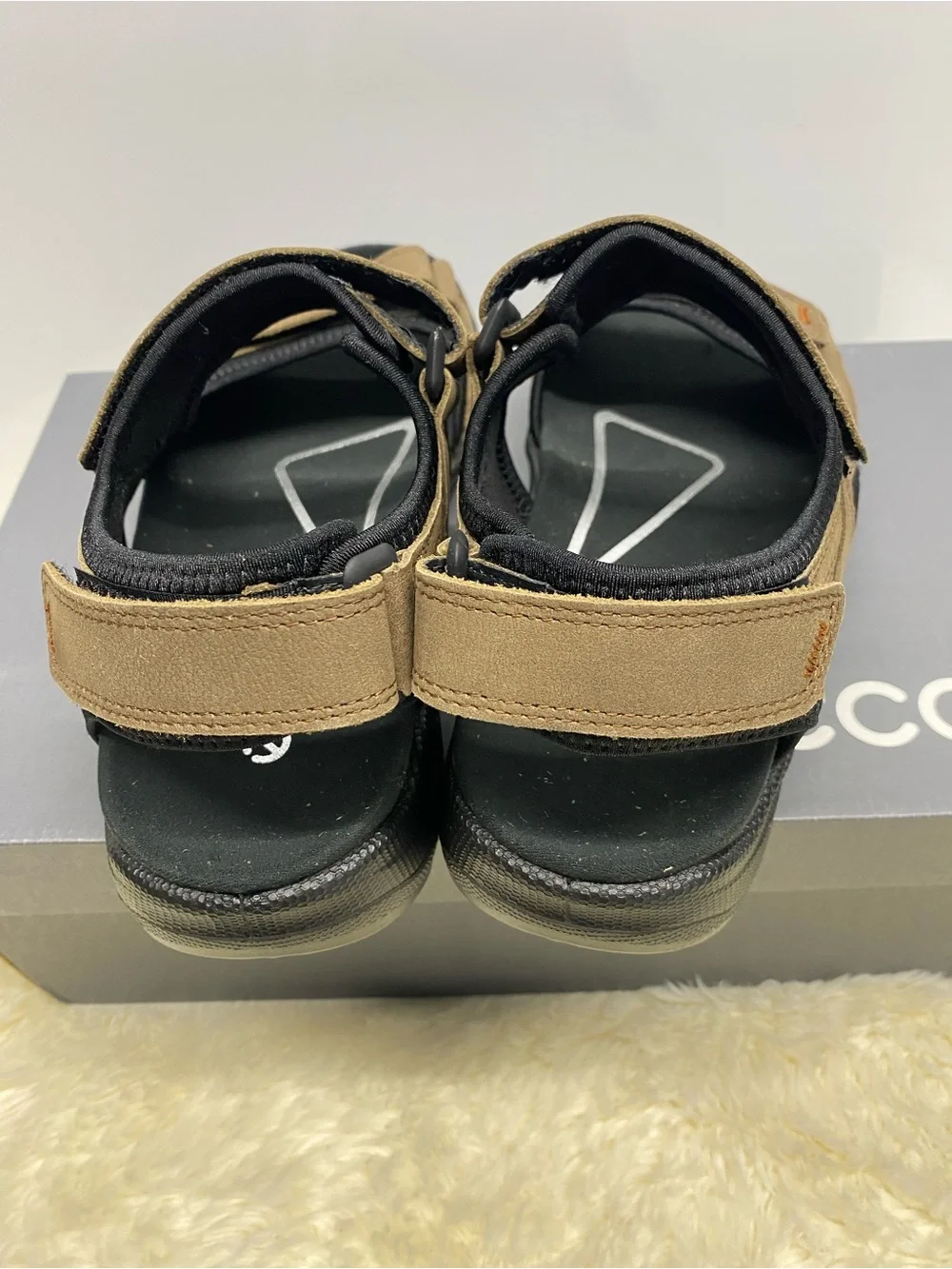 NIB! Ecco 690004 Men's Onroads Strappy Adjustable Brown Sandals Size6-6.5/EU40